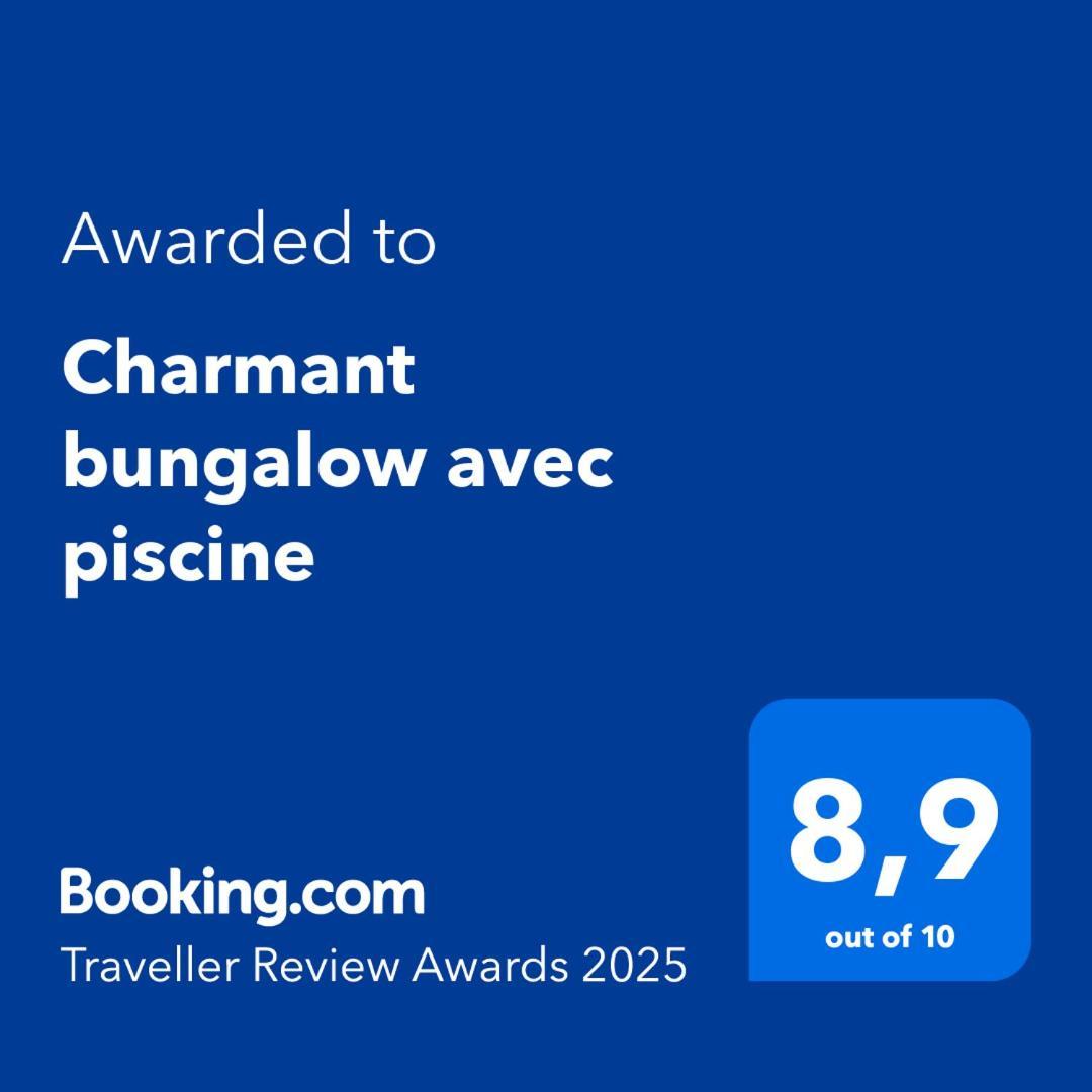 Charmant Bungalow Avec Piscine Saint-Joseph Esterno foto